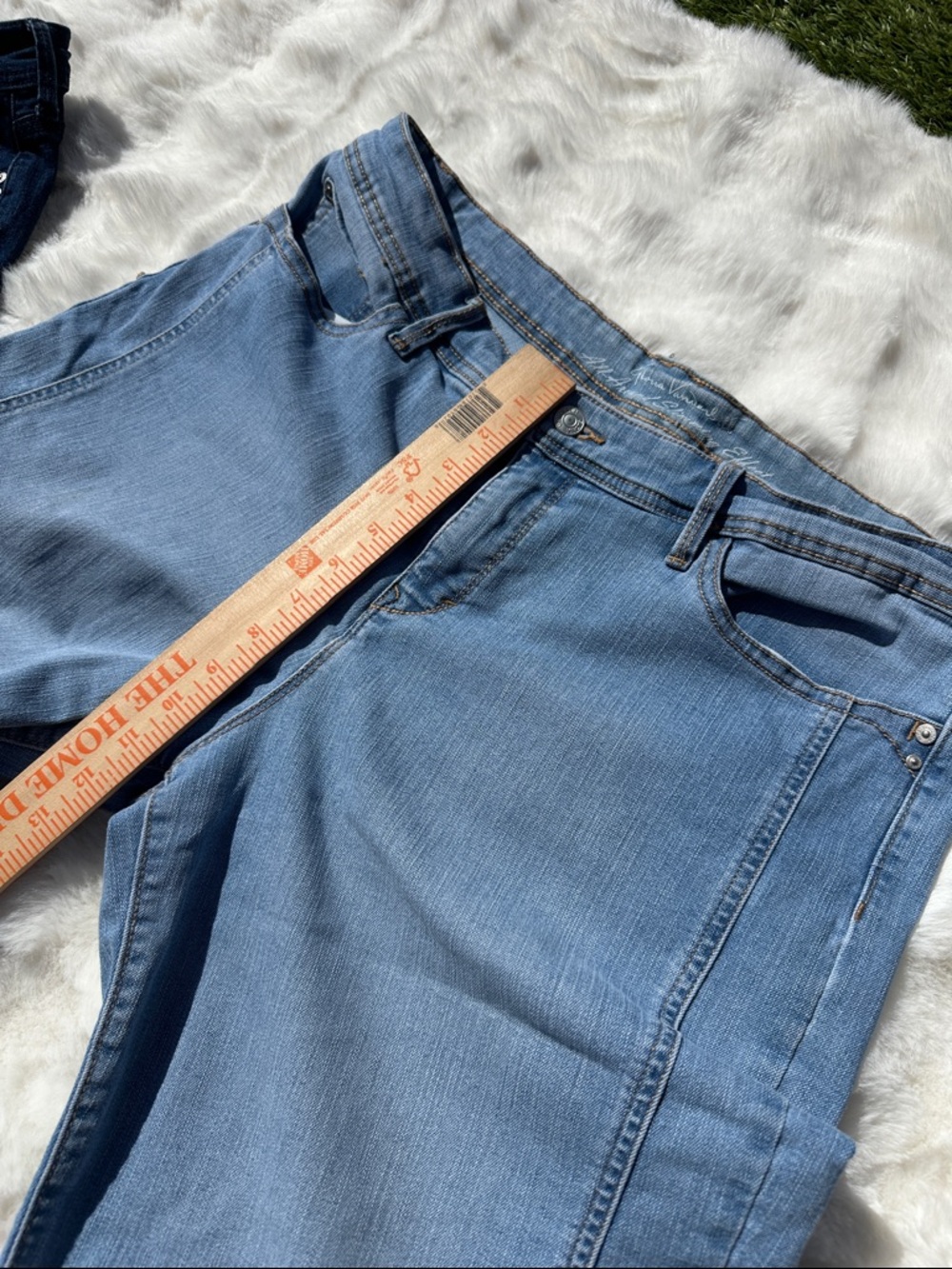Gloria vanderbilt skimmer Bermuda shorts - pair of 2 size 16P - Picture 6 of 7